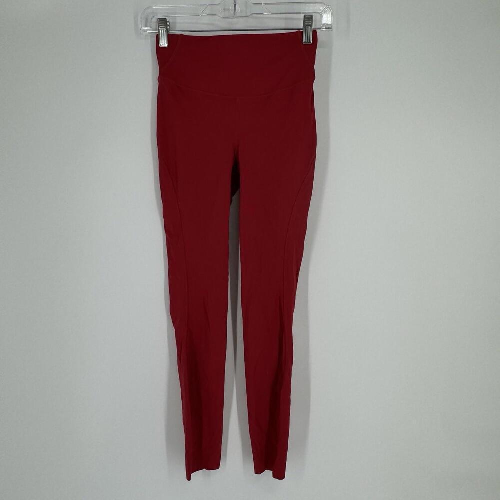 Lululemon Leggings Women’s 4 red base pace athletic workout running yoga outdoor